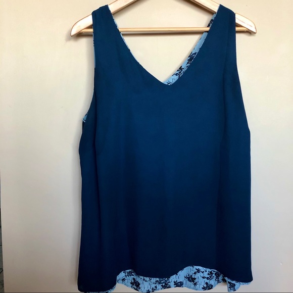 [#41] Reversible Blue Floral Top - Picture 5 of 7